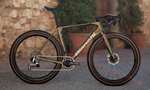 Rower gravel Bianchi Impulso RC / Shimano GRX 825 Di2 / wszystko karbon / koła Reparto Corse RC Carbon / rozmiar S,M,L / waga 8kg (4355,31€)
