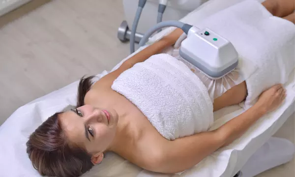 Séance de cryolipolyse